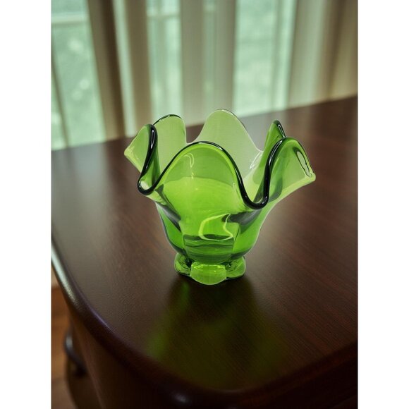 vintage mcm 6 petal lime green compote pedestal bowl, vase - Picture 1 of 14